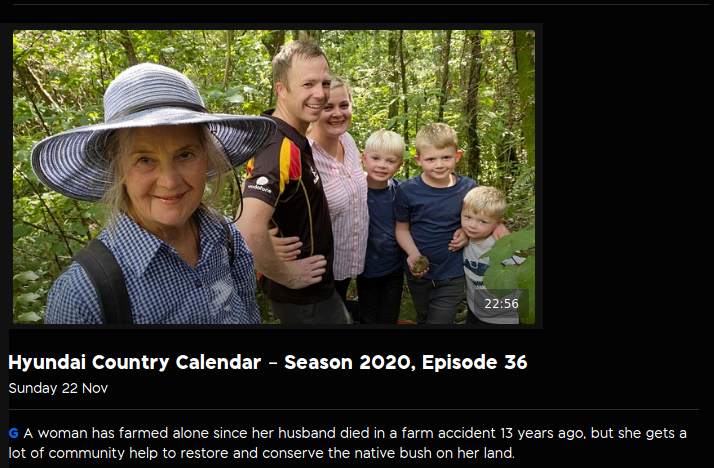 Picture of Lindy Kelly, daughter Amy and family taken in the bush